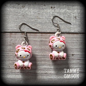 Hello Kitty earrings Japanese earrings Japanese cat earrings Crazy cat lady earrings Japanese jewelry Unique earrings Rare earrings Stocking stuffers Gifts for girls Gifts for her Kawaii earrings Kawaii jewelry Pierced ears Stretched ears