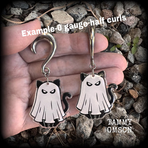 Halloween earrings Halloween ear hangers Halloween tunnel earrings Halloween tunnel dangles Spooky earrings Halloween jewelry Cat earrings Cat jewelry 6g 2g 0g 00g 1/2” 9/16” 5/8” 3/4” 7/8” 1” 1.10” 1.18” Stretched ears Stretched lives Gauged ears Gauged earrings Ear weights