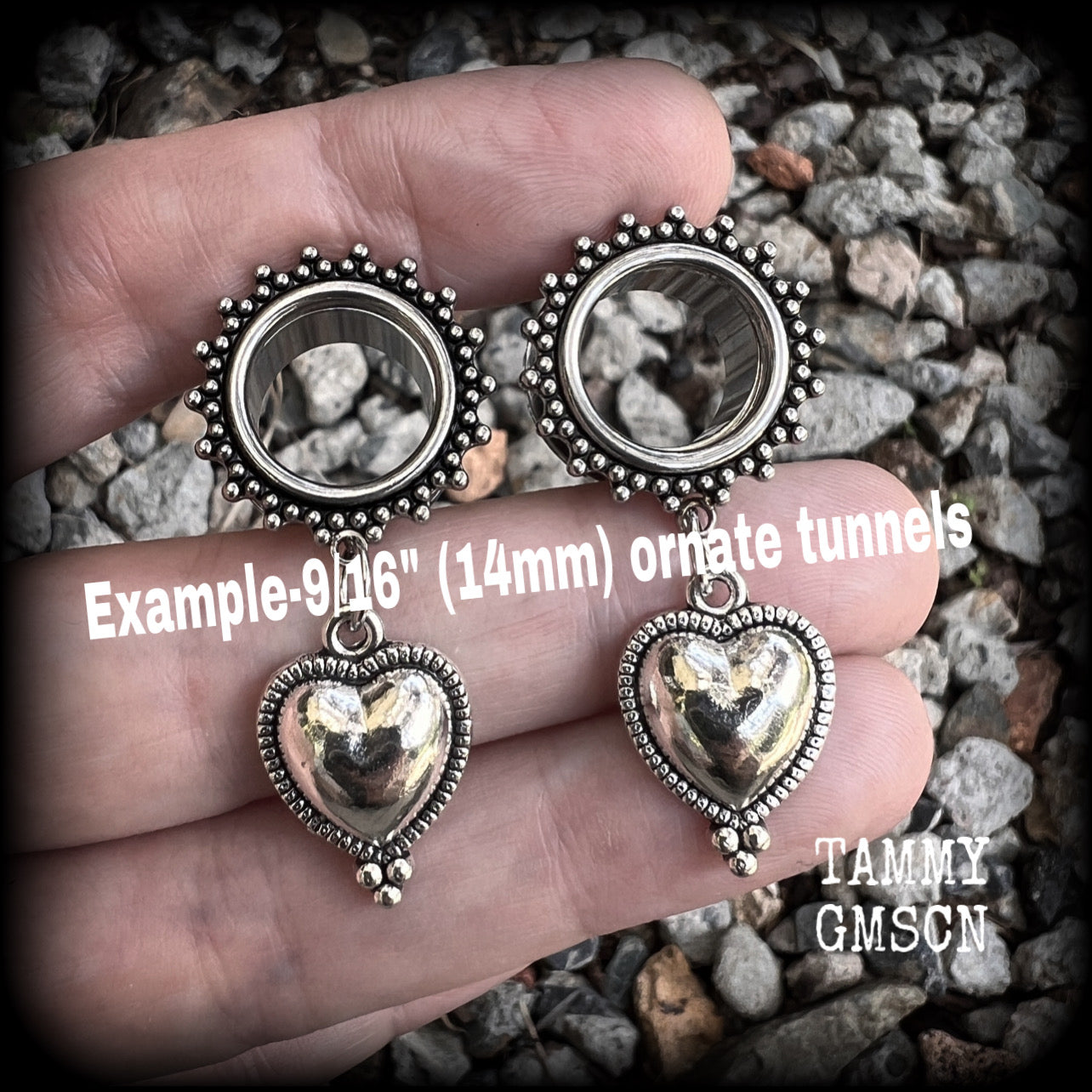 These gorgeous tunnel earrings feature beautiful antique silver hearts, are nice and lightweight, weighing only 7 grams each and measure approx 4.5cms from tip to tip.
This pair has been made with 9/16" (14mm) gauge ornate surgical steel screw fit tunnels.