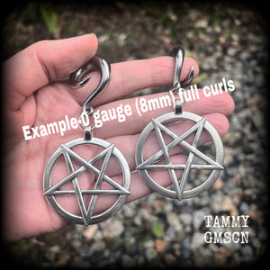 Inverted pentagram earrings 