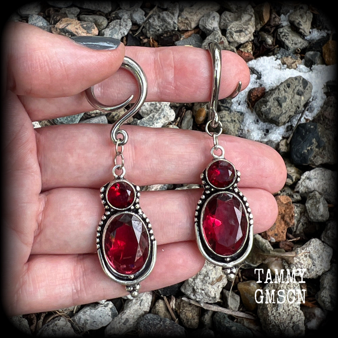 Garnet ear hangers