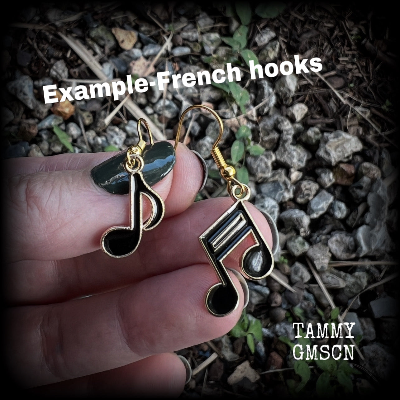 This awesome little pair of earrings features black enamel and antique gold music notes, are nice and lightweight weighing only a few grams each, and measure approx 4cms from tip to tip. This pair has been made on antique gold french hooks.