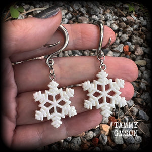 Snowflake tunnels earrings Snowflake tunnel dangles Plugs Ear gauges Stretched ears Gauged ears Christmas tunnels Snowflakes Stretched lobes Body jewelry Ear gauges Winter Solstice Yuletide Bonfire Ritual 6mm 8mm 10mm 14mm 16mm 19mm 22mm 25mm 28mm 30mm 