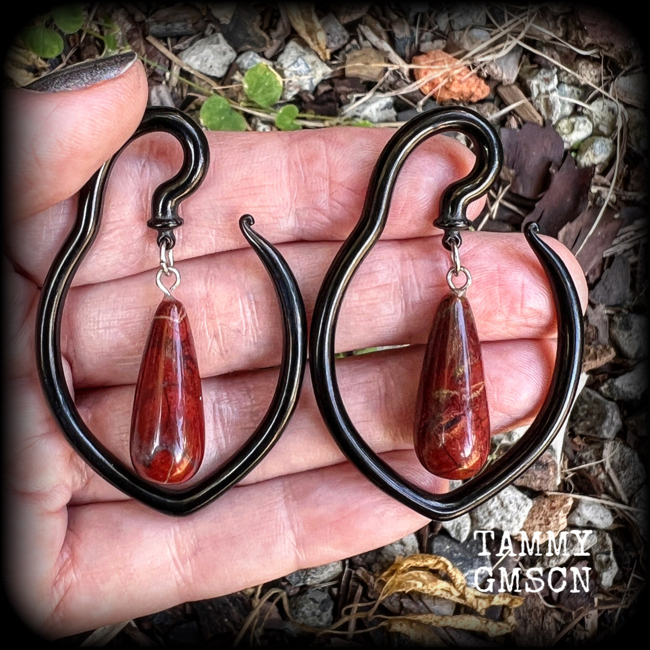 Gemstone ear weights