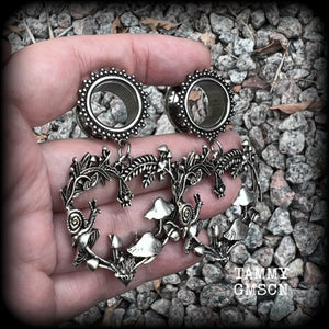 These awesome antique silver forest punk tunnel earrings are gorgeous!!  Featuring a heart of ferns with snails, mushrooms and spiders, these earrings weigh approx 14 grams each, and measure in at 6.5 cms from tip to tip.  This pair have been made with 5/8” gauge (16mm) surgical steel screw fit ornate tunnels.