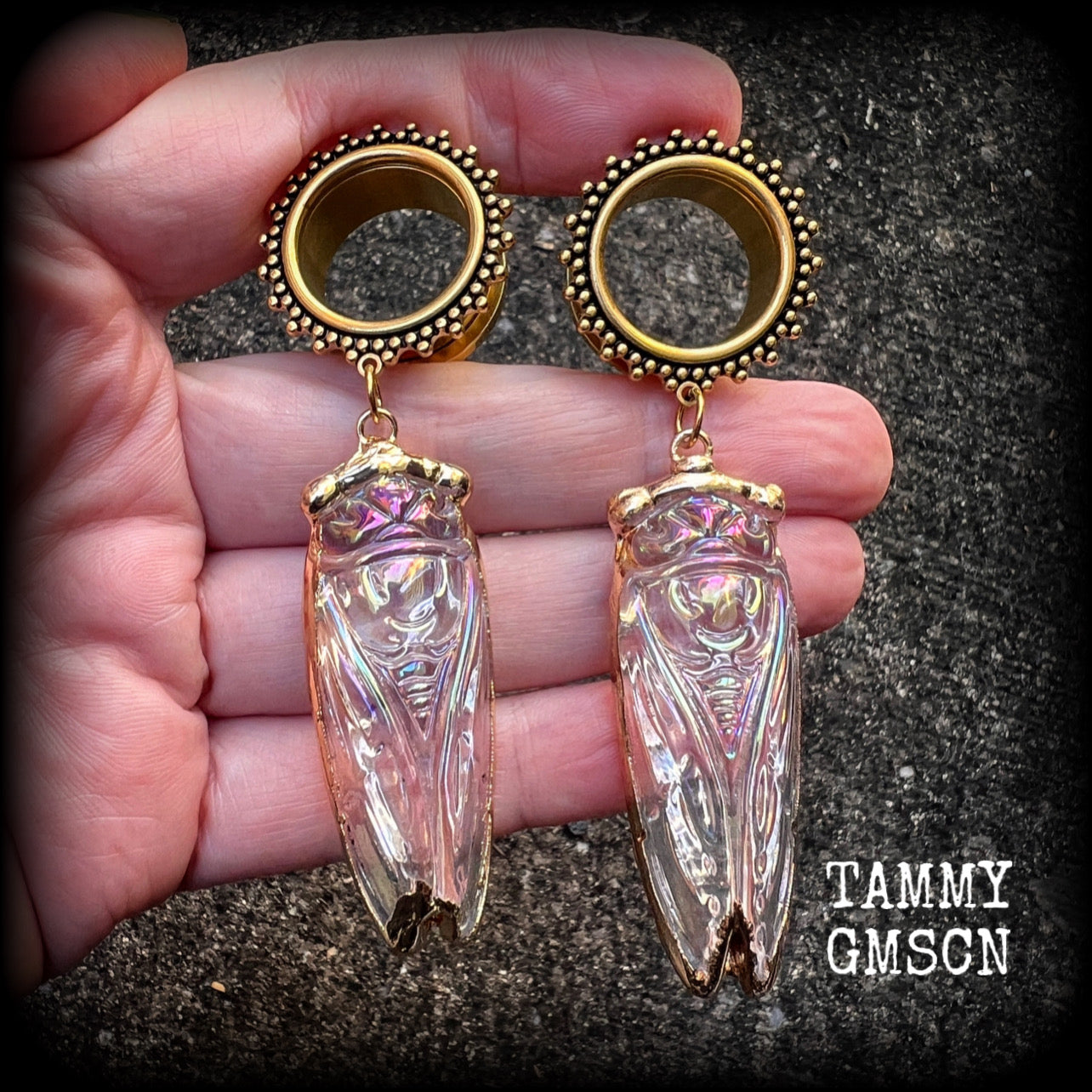 Cicada tunnel earrings 