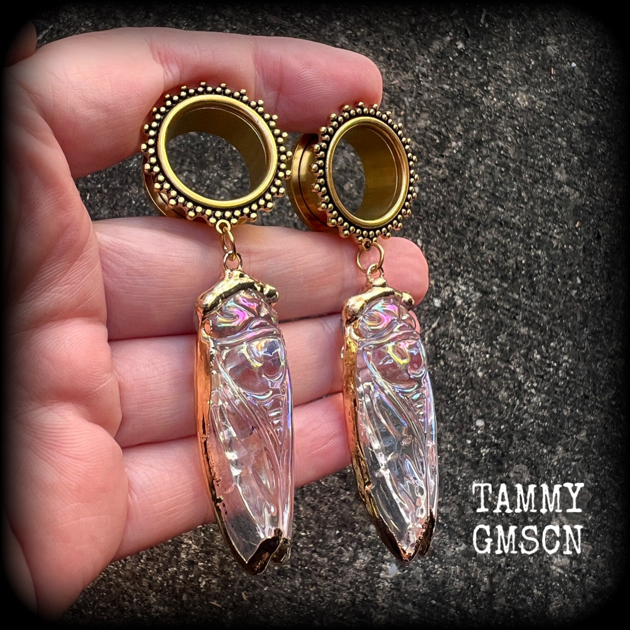 Cicada tunnel earrings 