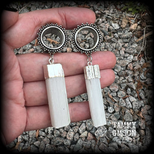 These unique earrings have been made with beautiful rustic Selenite pieces, weighing approx 15grams each and measure just over 7cms from tip to tip.  This pair has been made with 5/8" (16mm) gauge ornate surgical steel screw fit tunnels.