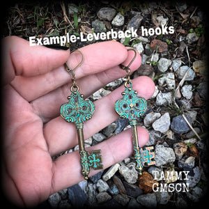 Steampunk key earrings 