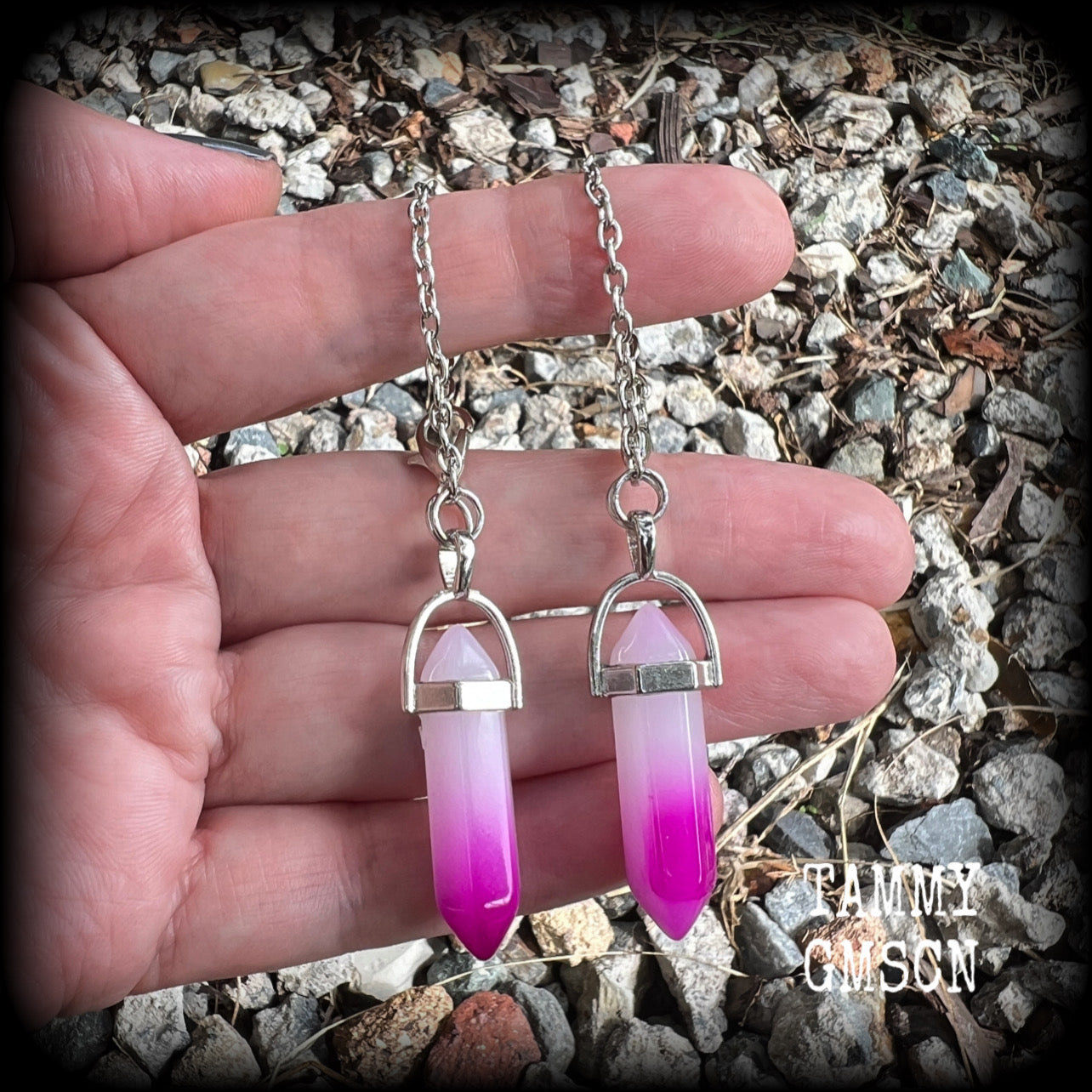 Gemstone tunnel earrings 