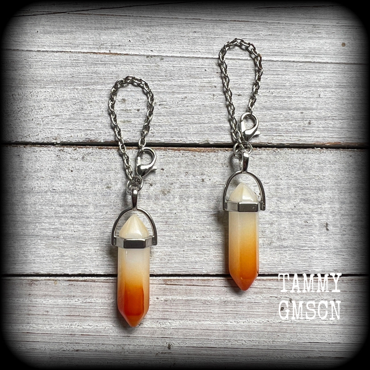 Gemstone tunnel earrings 