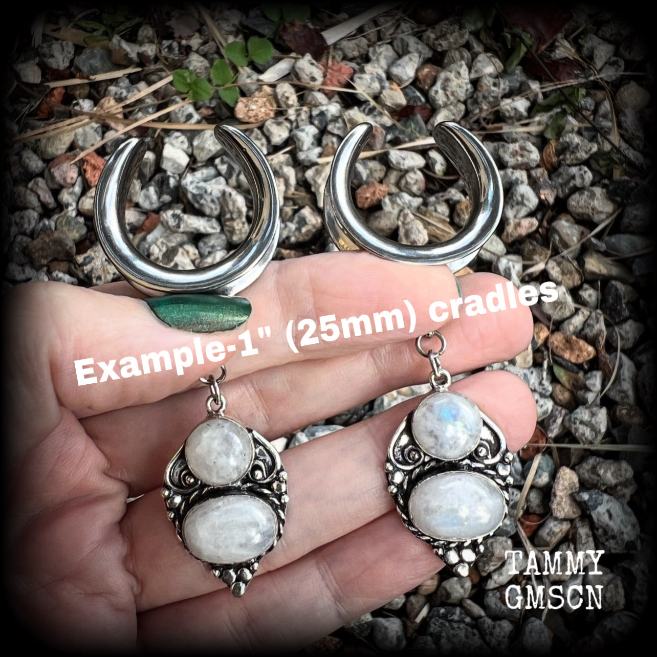 This pair of Rainbow moonstone gauged earrings feature gorgeous polished gemstones in a beautiful boho antique silver setting, lovely and dangly measuring just on 8cms from tip to tip, and weighing approx 14 grams each.  These earrings have been made on 1“ gauge (25mm) surgical steel cradles, to be worn in stretched lobes.
