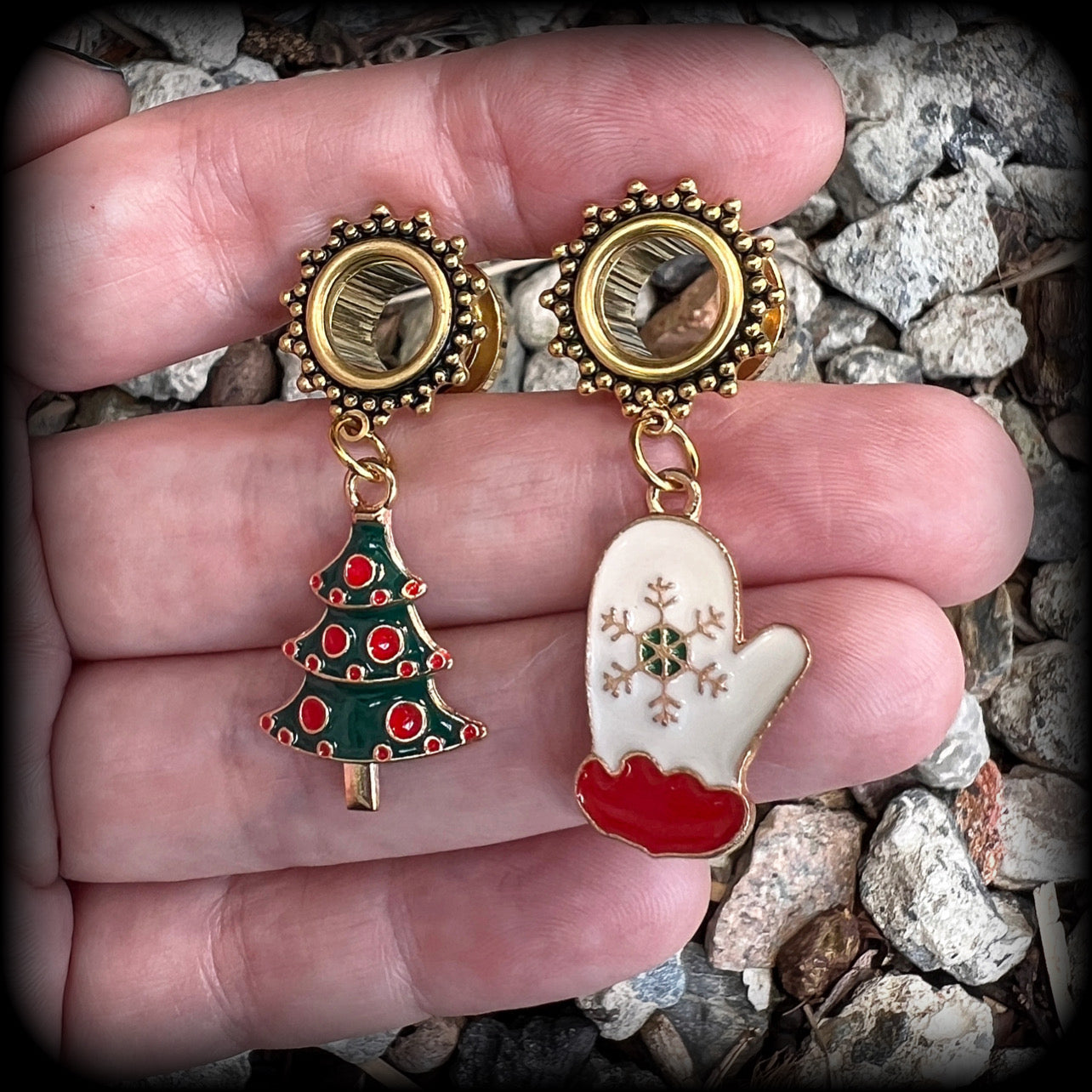 Festive tunnel earrings Christmas tunnel dangles Christmas earrings Winter solstice earrings Stretched ears Stretched lobes Body jewelry Ear gauges Gauged earrings Gauged ears Christmas gifts 6mm 8mm 10mm 12mm 14mm 16mm 19mm 22mm 25mm 28mm 30mm