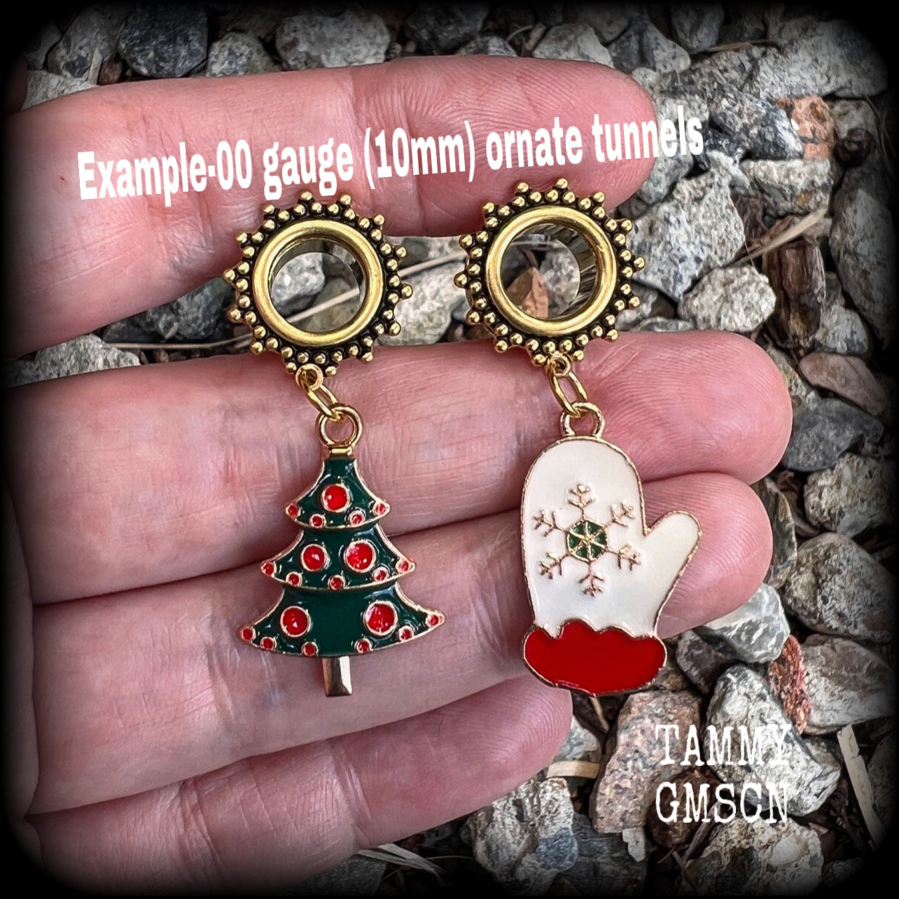 Festive tunnel earrings Christmas tunnel dangles Christmas earrings Winter solstice earrings Stretched ears Stretched lobes Body jewelry Ear gauges Gauged earrings Gauged ears Christmas gifts 6mm 8mm 10mm 12mm 14mm 16mm 19mm 22mm 25mm 28mm 30mm