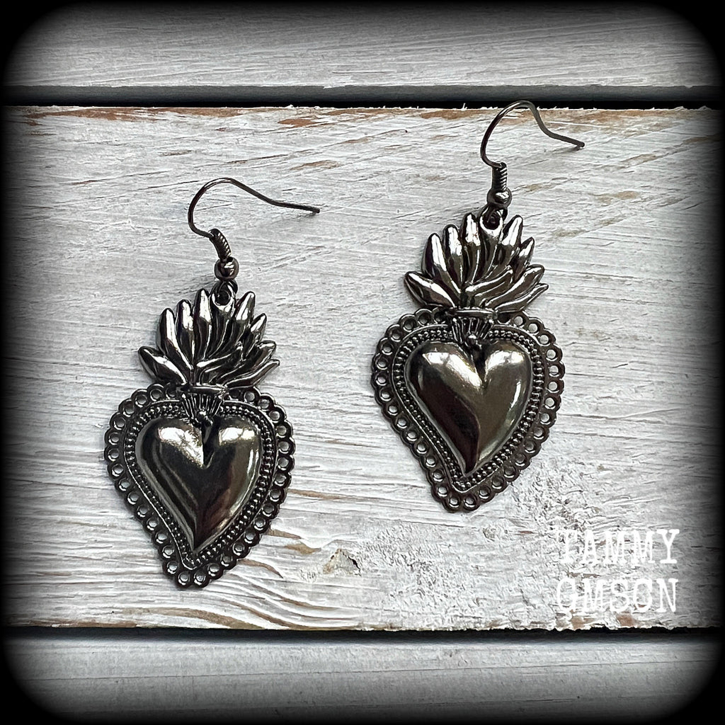 Sacred heart earrings-Corazon earrings