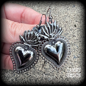 Sacred heart earrings-Corazon earrings
