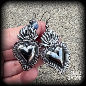 Sacred heart earrings-Corazon earrings