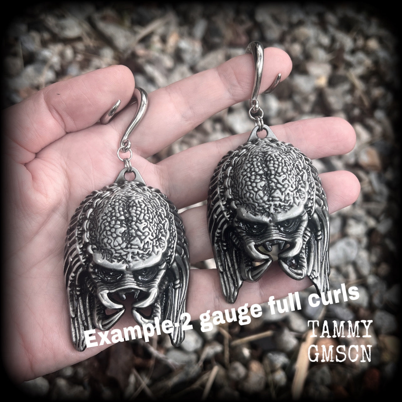 2 gauge ear weights 6mm earrings Alien Vs Predator Aliens Alien ear weights Gauged earrings Gauged ears Stretched ears Ear gauges Ear hangers Sci fi Science fiction Science fantasy 4mm 6mm 8mm 10mm 12mm 14mm 16mm 19mm 22mm 25mm 28mm 30mm