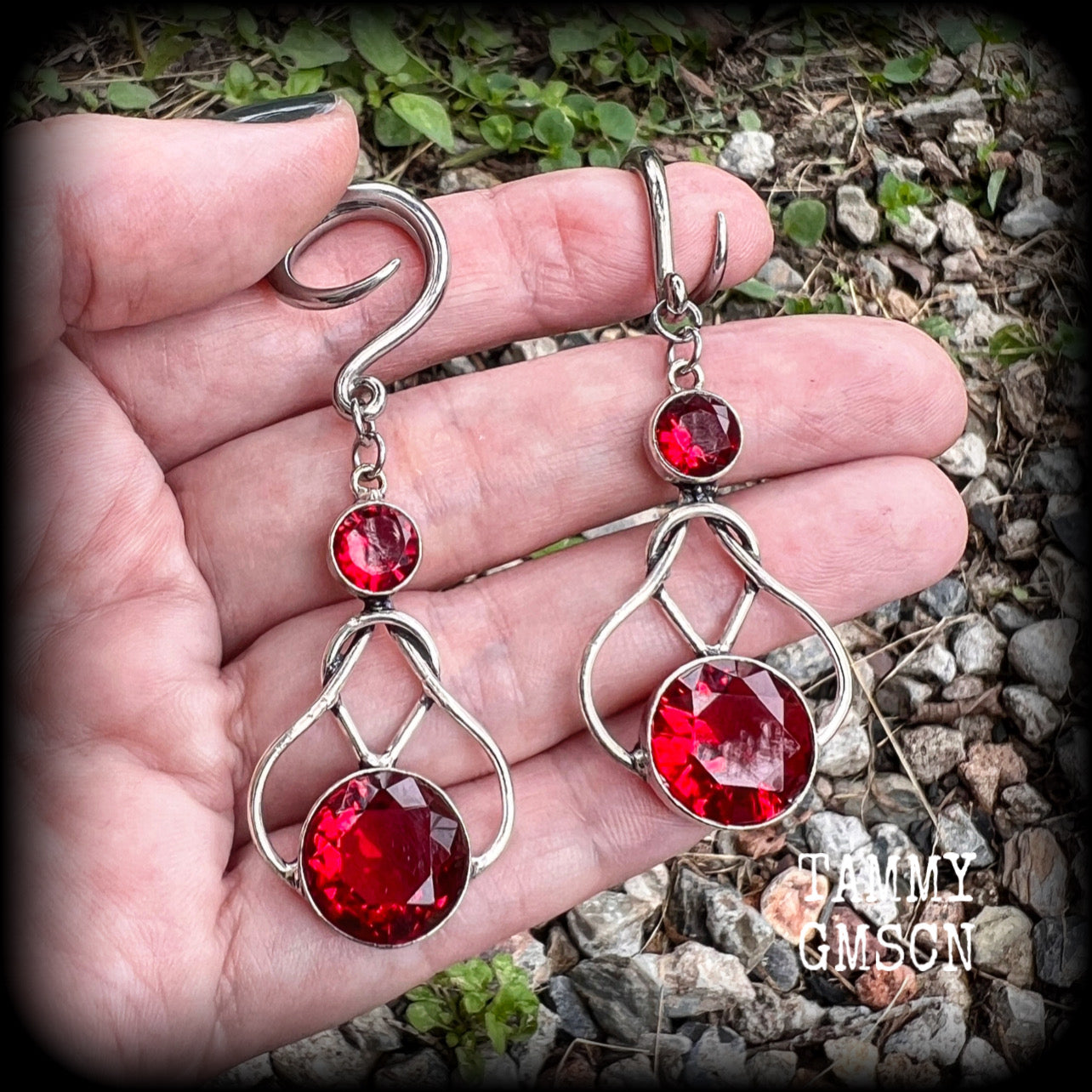 Garnet earrings Garnet ear weights 6 gauge ear weights 4mm earrings Gemstone ear weights Gemstone ear hangers Stretched ears Ear gauges Tunnel dangles Stretched lobes Gauged ears 4mm 6mm 8mm 10mm 12mm 14mm 16mm 19mm 22mm 25mm 28mm 30mm Tunnels Plugs