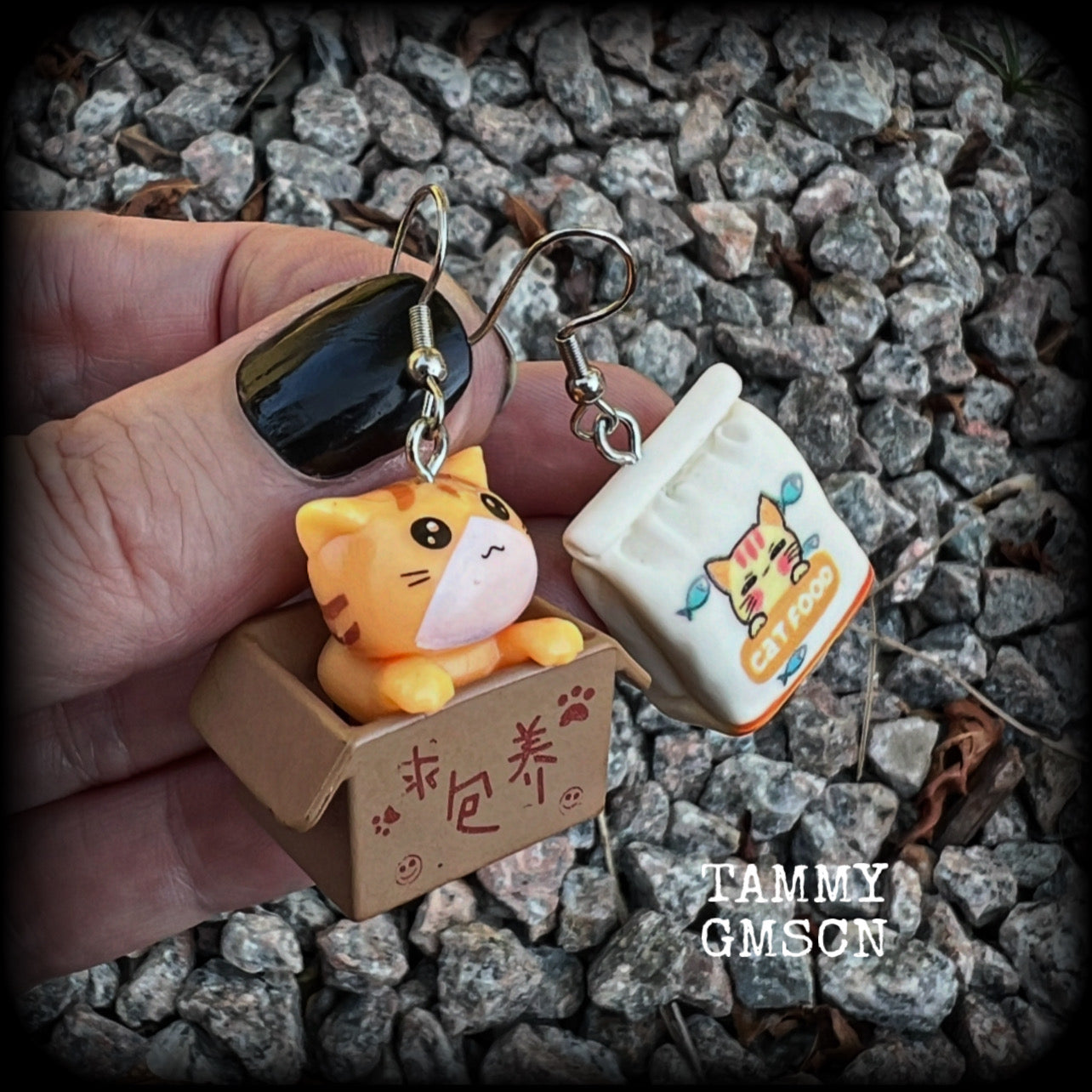 Orange cat with cat kibble earrings-Orange cat energy earrings