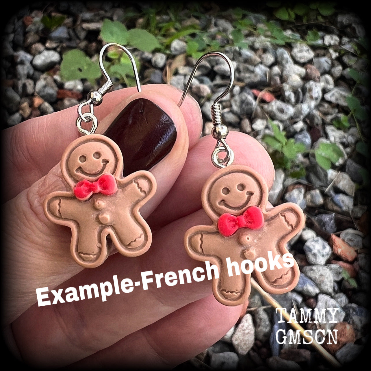 Gingerbread man earrings Christmas earrings Ear gauges Ear hangers Cute earrings Pierced ears Gingerbread house earrings Body jewelry Christmas jewelry Xmas earrings Winter soltice Yuletide Stocking stuffers Secret santa Gifts for her Kriss Kringle