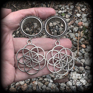 2 gauge tunnels 0 gauge tunnels 00 gauge tunnels 12mm tunnels 14mm tunnels 16mm tunnels 19mm tunnels 22mm tunnels 25mm tunnels Ear gauges Gauged Tunnel earrings  earrings Tunnel dangles Stretched ears Stretched lobes
