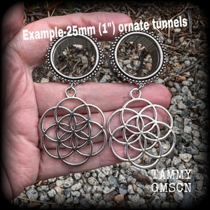 2 gauge tunnels 0 gauge tunnels 00 gauge tunnels 12mm tunnels 14mm tunnels 16mm tunnels 19mm tunnels 22mm tunnels 25mm tunnels Ear gauges Gauged Tunnel earrings  earrings Tunnel dangles Stretched ears Stretched lobes
