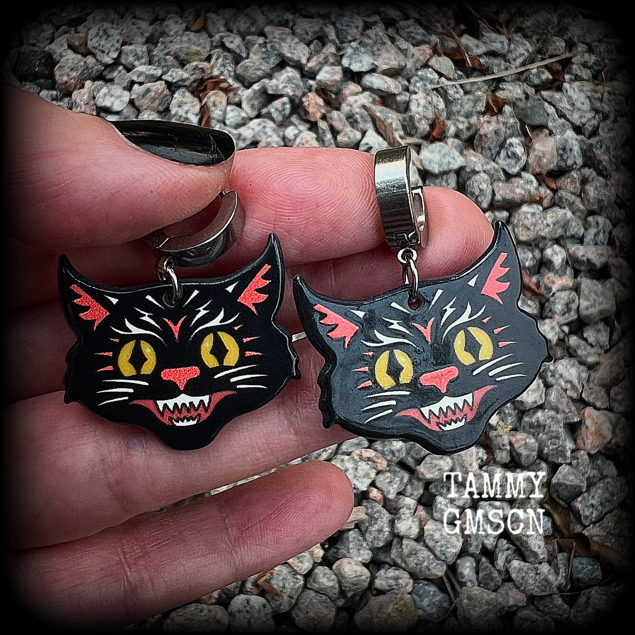 Black cat huggie earrings-Vintage cat halloween earrings