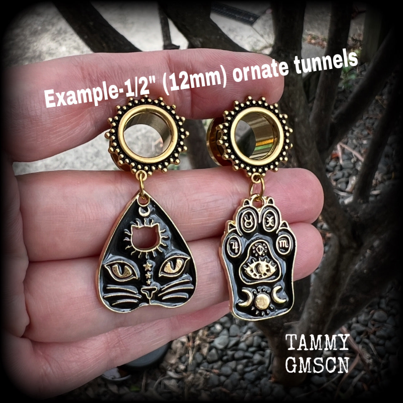 Black cat planchette tunnel earrings-Ouija cat ear gauges