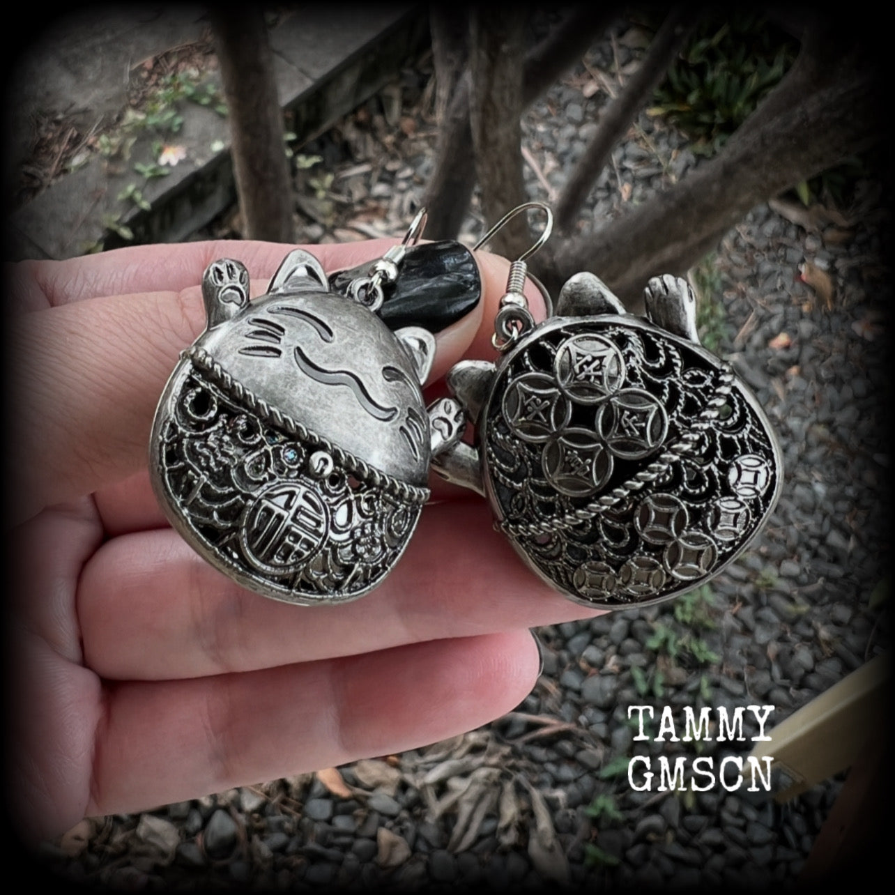 Silver Maneki Neko cat earrings-Japanese cat earrings