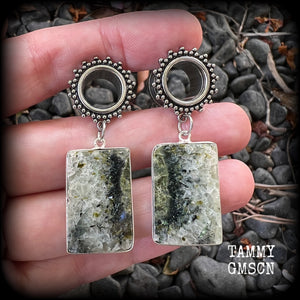 These unique tunnel earrings have been made with beautiful moss agate gemstones, are light weight at approx 10 grams each, and measuring just over 5cms from tip to tip.

This pair have been made on 1/2” gauge (12mm) gauge ornate surgical steel screw fit tunnels.