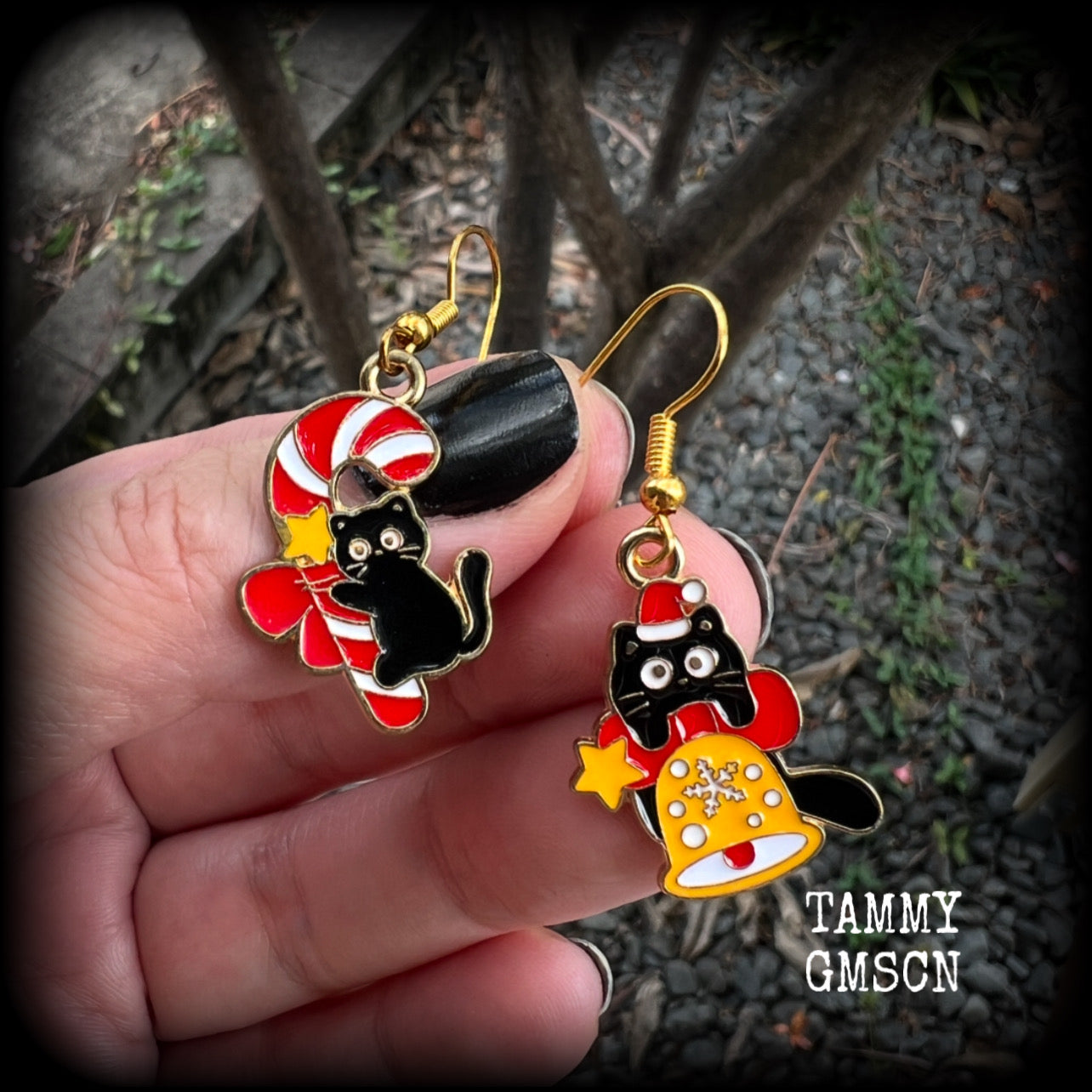 These adorable earrings feature mischievous black cats with Christmas decorations, measuring approx 3.5cms from tip to tip and weighing only a few grams each.   This pair has been made on antique gold french hooks, for pierced ears.