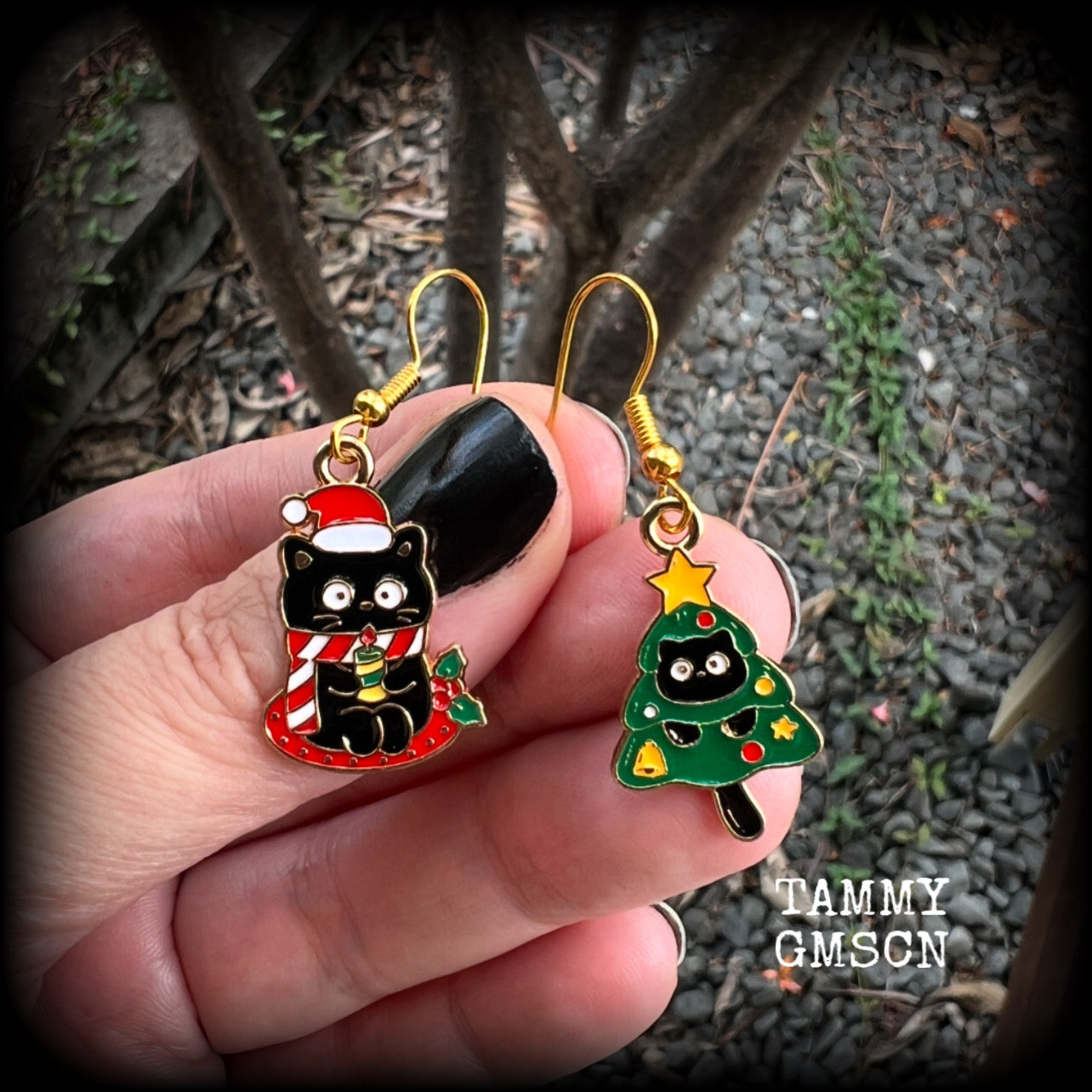 These adorable earrings feature mischievous festive black cats, measuring approx 3.5cms from tip to tip and weighing only a few grams each.   This pair has been made on antique gold french hooks, for pierced ears.