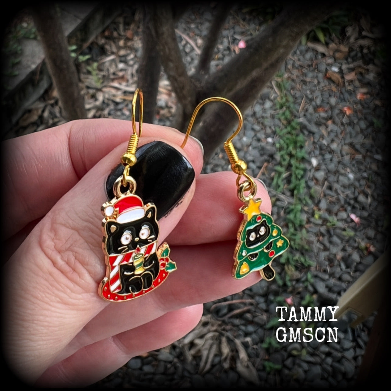 These adorable earrings feature mischievous festive black cats, measuring approx 3.5cms from tip to tip and weighing only a few grams each.   This pair has been made on antique gold french hooks, for pierced ears.