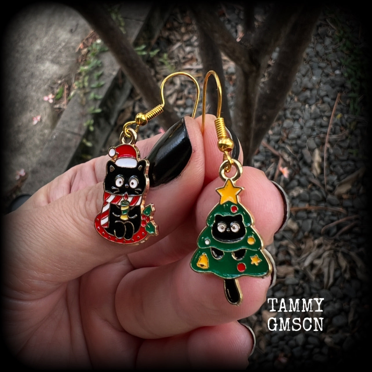 These adorable earrings feature mischievous festive black cats, measuring approx 3.5cms from tip to tip and weighing only a few grams each.   This pair has been made on antique gold french hooks, for pierced ears.