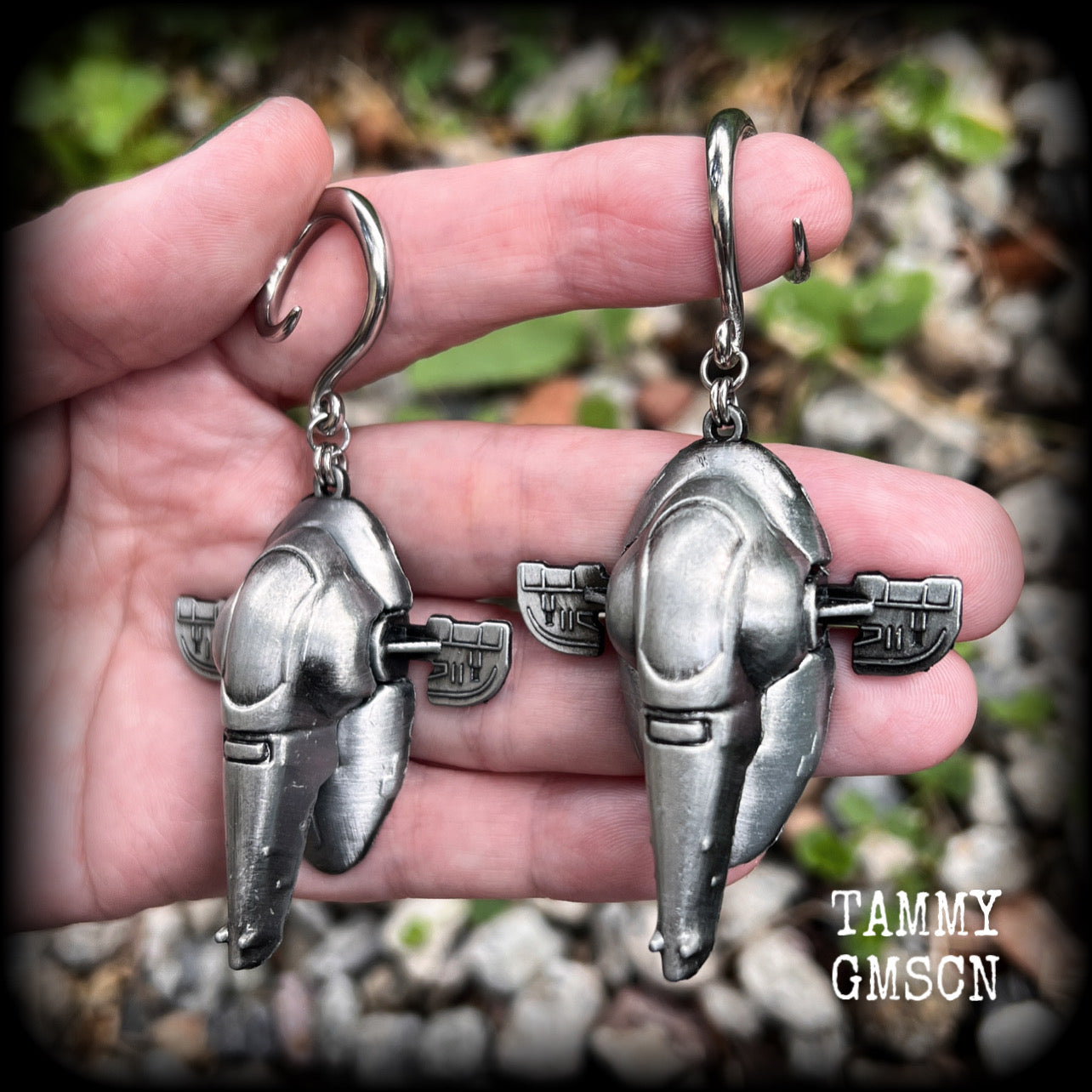 Featuring big beautiful Boba Fett Slave One spaceships, these gauged earrings weigh approx 40 grams each and measure just under 9cms from tip to tip, a must have for any Star Wars fan!

This pair has been made on 6 gauge (4mm) surgical steel full curls, to be worn in stretched lobes.