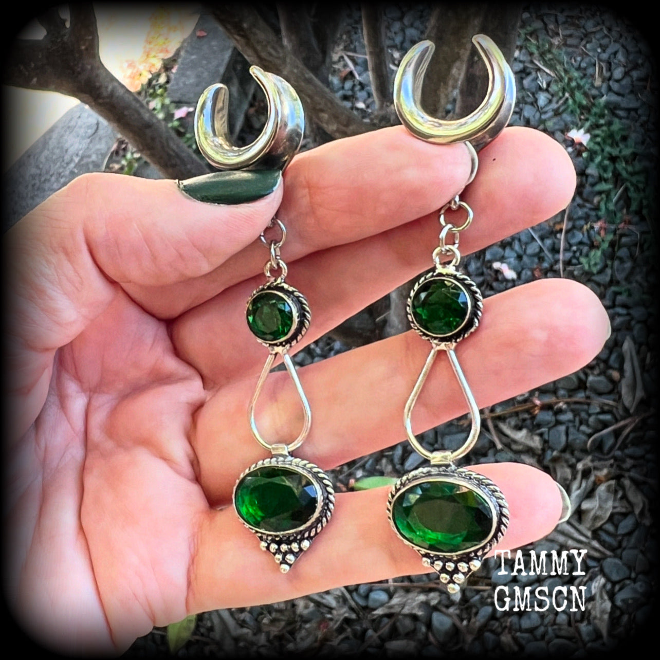 💚 Green quartz is associated with the heart chakra and is thought to awaken love, empathy, compassion.

This is a pair of gorgeous dangly dark green quartz and antique silver gauged earrings, weighing approx 8 grams a piece, nice and lightweight, and measuring just over 8cms from tip to tip.

These have been made on 9/16" gauge (14mm) surgical steel cradles, suitable for stretched lobes.