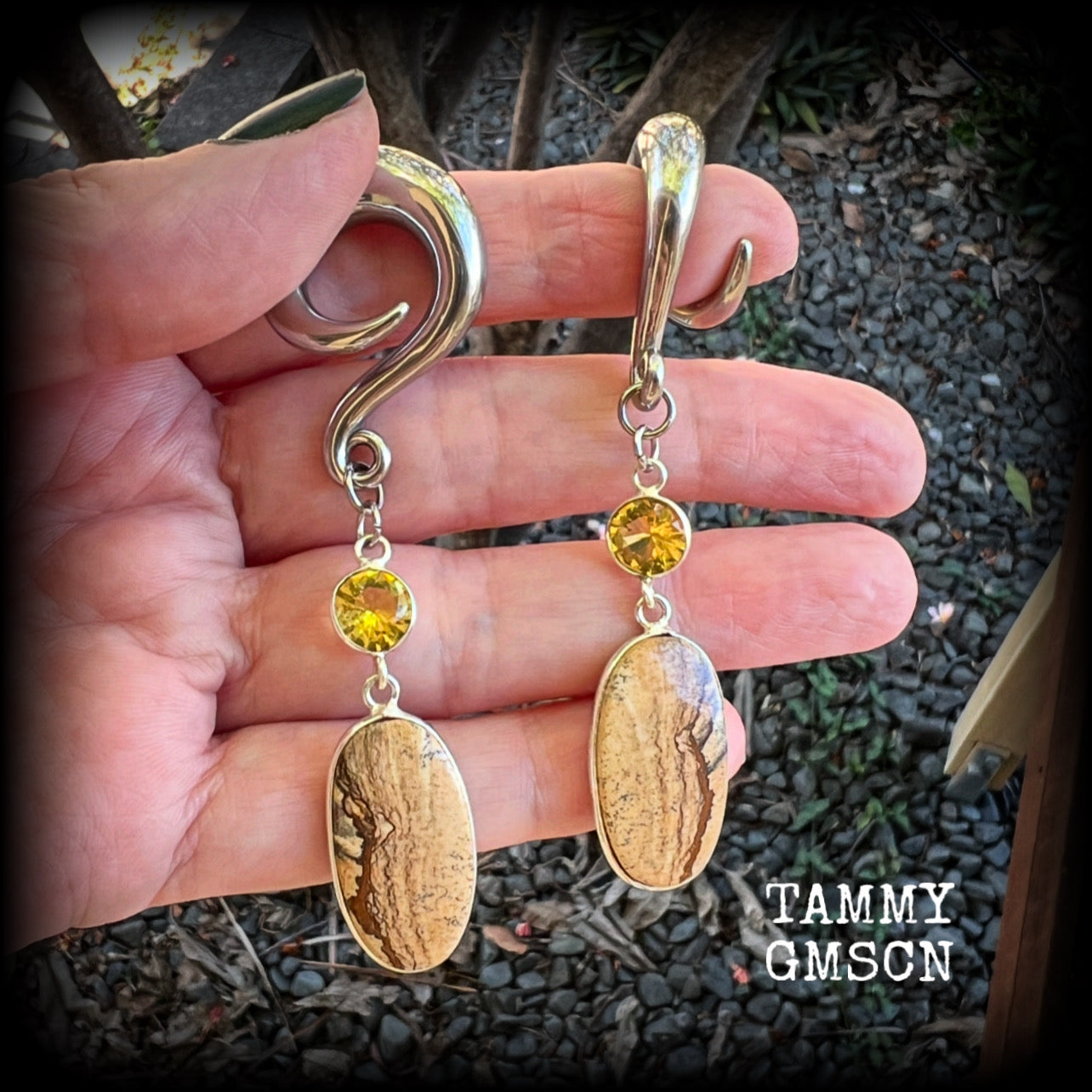 🔥 Picture jasper is used to connect to the Earth's energy, promote emotional balance, and inspire visualization in meditation.

Featuring beautiful picture jasper gems hanging from golden yellow citrine gemstones, these earrings measure just over 8cms from tip to tip, and weigh approx 17 grams each.

This pair have been made on 0 gauge (8mm) surgical steel full curl hooks, suitable for stretched lobes.
