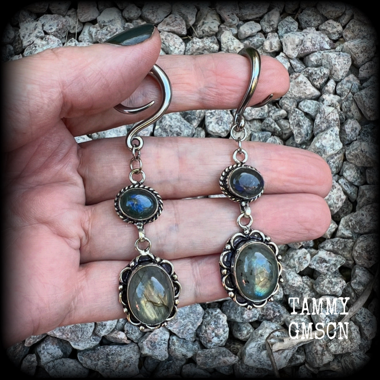 These gorgeous gemstone earrings feature beautiful polished labradorite gemstones in a gorgeous boho antique silver setting. Lovely and dangly, these earrings measure 7.5cms from tip to tip, and weigh approx 10 grams each.  This pair have been made with 6 gauge (4mm) surgical steel full curl hooks, suitable for stretched lobes.
