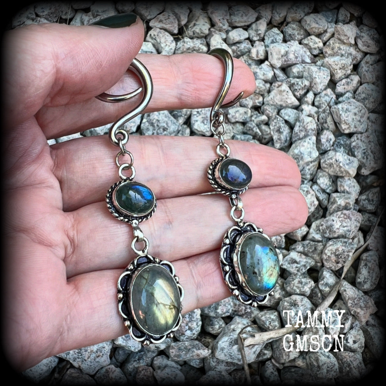 These gorgeous gemstone earrings feature beautiful polished labradorite gemstones in a gorgeous boho antique silver setting. Lovely and dangly, these earrings measure 7.5cms from tip to tip, and weigh approx 10 grams each.  This pair have been made with 6 gauge (4mm) surgical steel full curl hooks, suitable for stretched lobes.