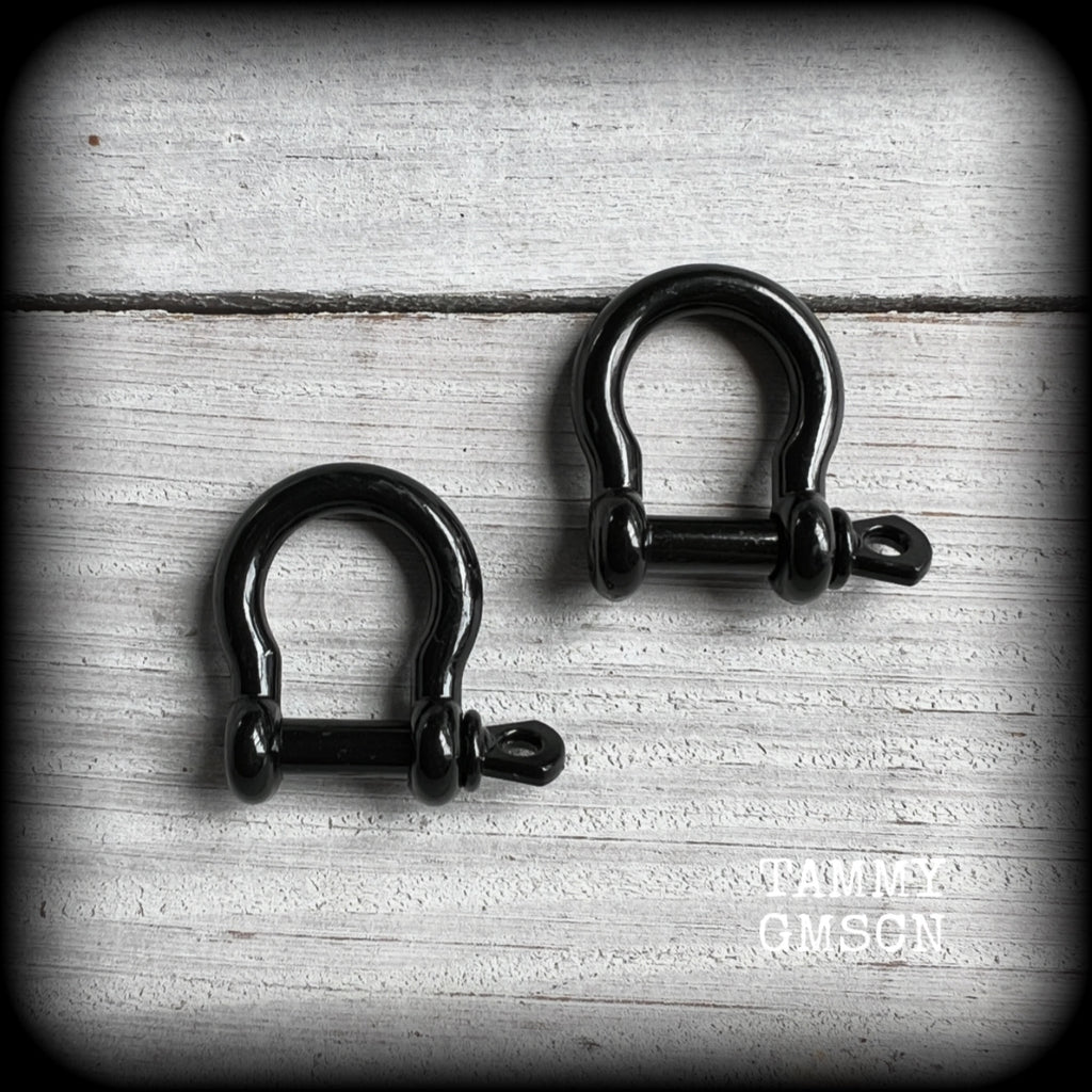 DIY industrial D shackles for ear weights-Black enamel