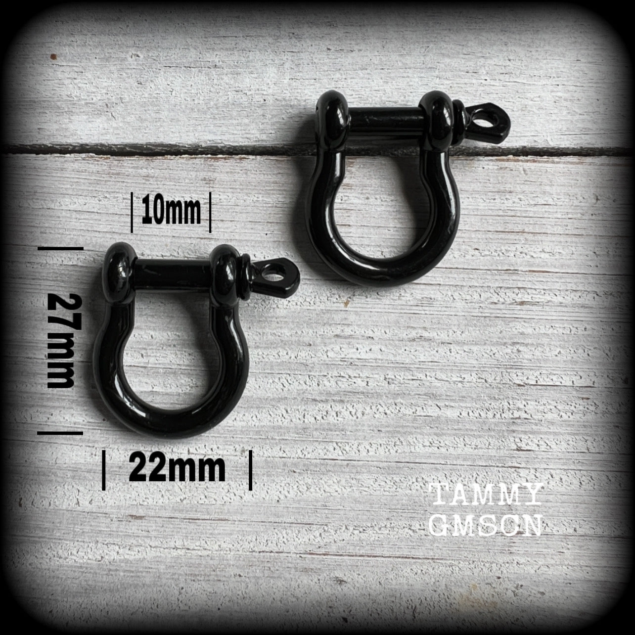 DIY industrial D shackles for ear weights-Black enamel