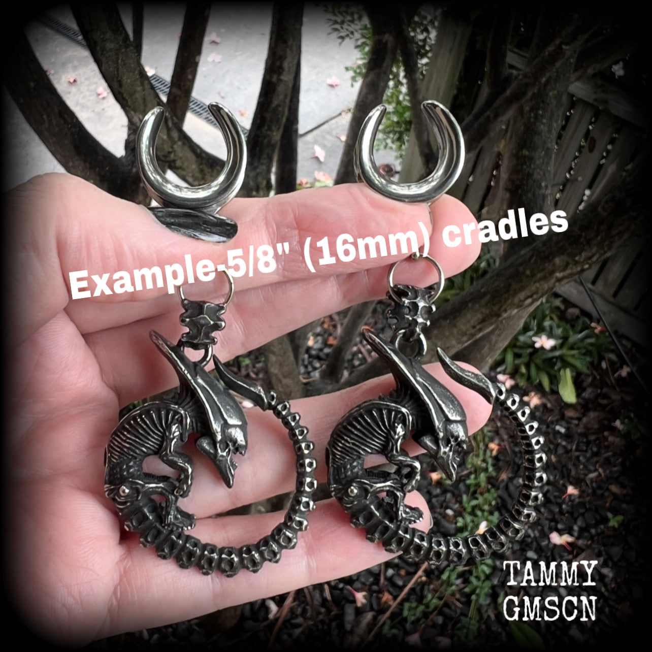 Alien Queen ear hangers-HR Giger Xenomorph ear weights