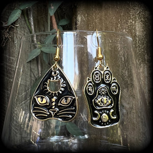 Ouija board earrings Black cat earrings Ouija earrings Tarot earrings Halloween earrings Witchy earrings Black Friday Planetary magick Crazy cat lady jewellery Wicca earrings Witchcraft earrings Coven earrings Planchette earrings Ouija board planchette