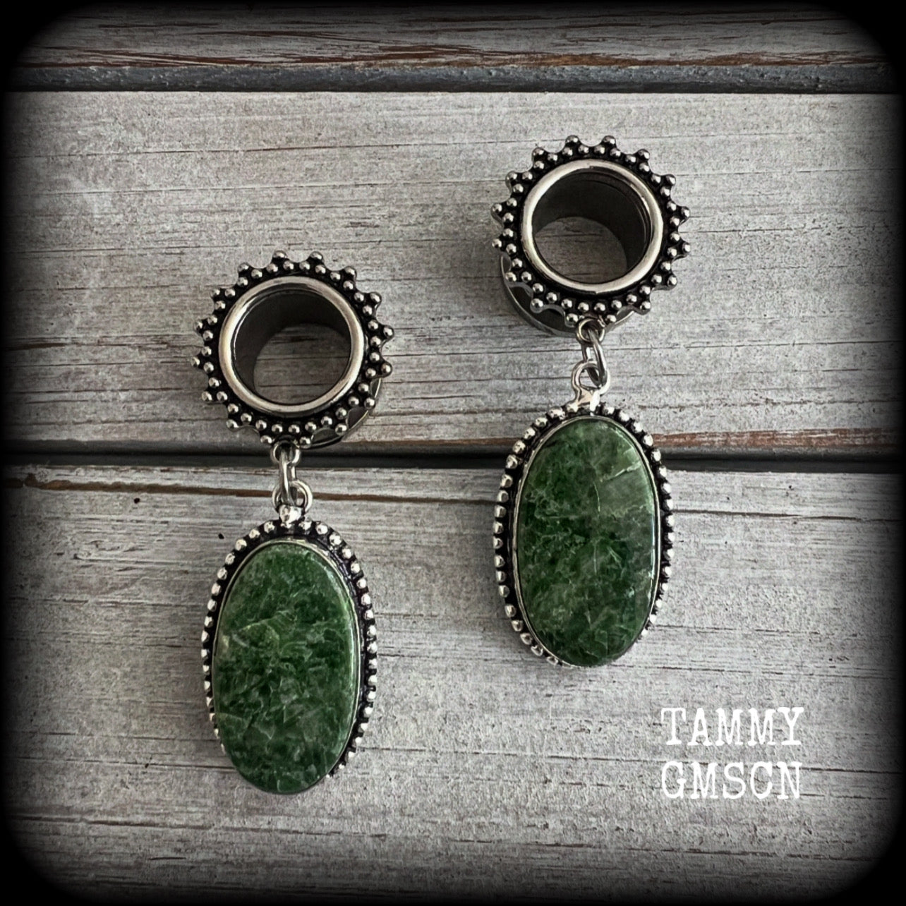 These unique tunnel earrings have been made with beautiful moss agate gemstones, are light weight at approx 10 grams each, and measuring just over 5cms from tip to tip.

This pair have been made on 1/2” gauge (12mm) gauge ornate surgical steel screw fit tunnels.