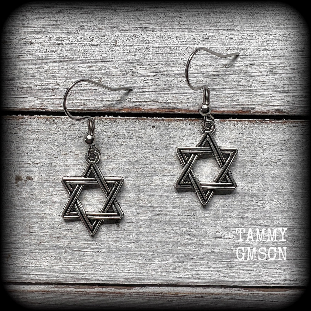 These lovely antique silver Star of David earrings are light weight at only a few grams each, and measure just under 4cms from tip to tip.
This pair has been made with stainless steel french hooks, for pierced ears.