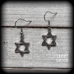 These lovely antique silver Star of David earrings are light weight at only a few grams each, and measure just under 4cms from tip to tip.
This pair has been made with stainless steel french hooks, for pierced ears.