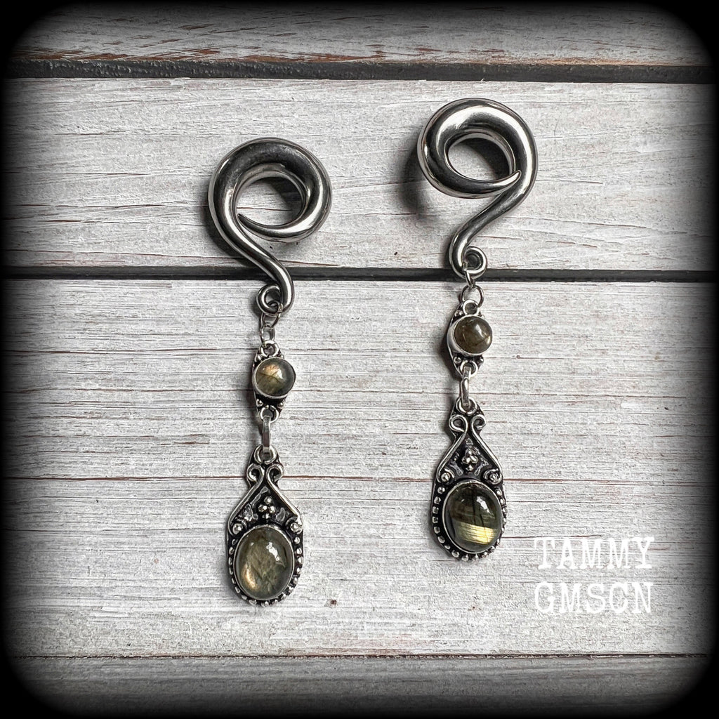 Labradorite gemstone gauged earrings-Gemstone ear gauges