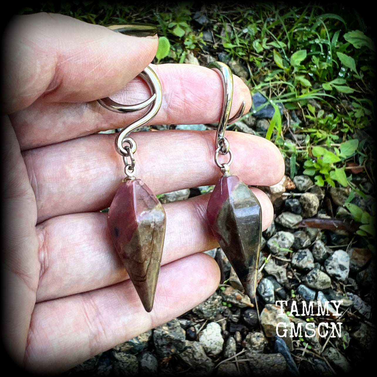 Indian agate gauged earrings-Hanging gauges