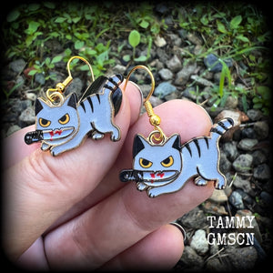 Stabby cat earrings 